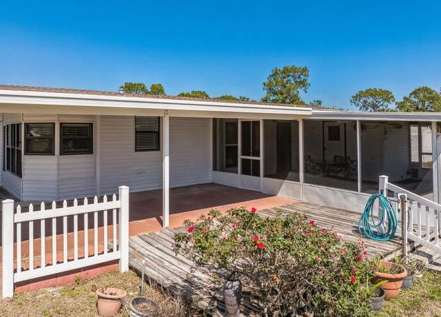 Property at 306 Hickory Ridge Dr, Sebring, FL 33876, 2 beds, 2 baths