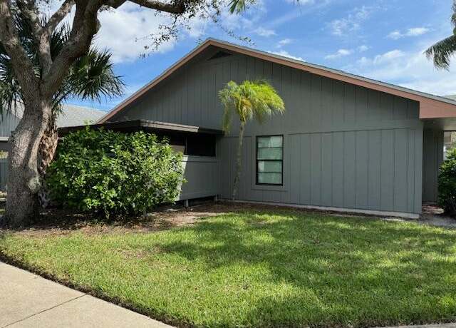 Property at 4065 NW Cinnamon Tree Cir, Jensen Beach, FL 34957, 2 beds, 2 baths