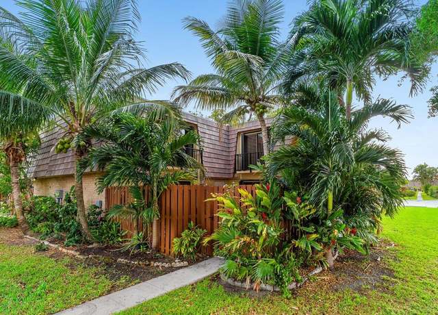 Property at 853 Springdale Cir, Palm Springs, FL 33461, 2 beds, 2 baths
