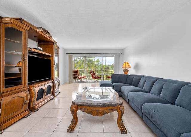 Property at 2800 N Palm Aire Dr #309, Pompano Beach, FL 33069, 2 beds, 2 baths