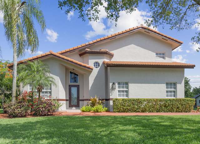 Property at 20525 SW 53rd Mnr, Pembroke Pines, FL 33332, 4 beds, 2.5 baths
