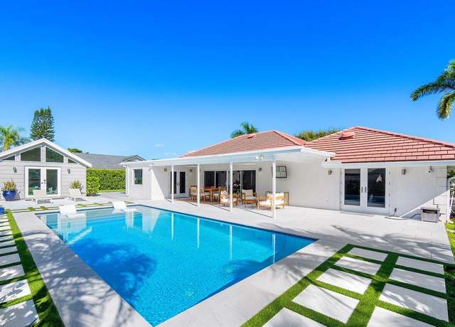 Property at 822 SW 33rd Pl, Boynton Beach, FL 33435, 3 beds, 3 baths