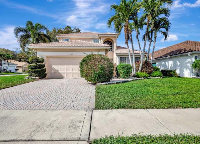 Property at 13637 Paisley Dr, Delray Beach, FL 33446, 3 beds, 2.5 baths