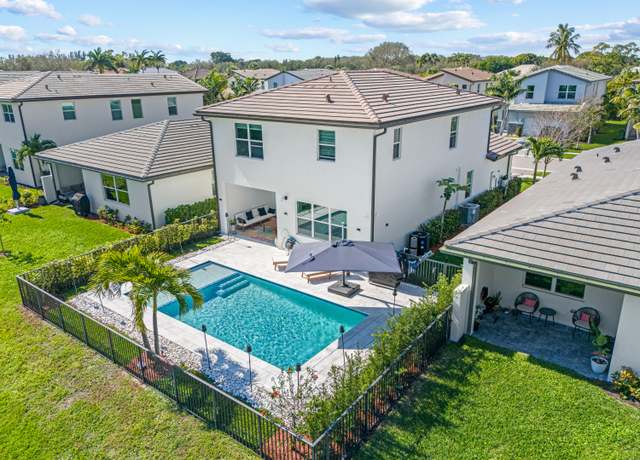Property at 2724 Country Lake Trl, Boynton Beach, FL 33436, 3 beds, 2.5 baths