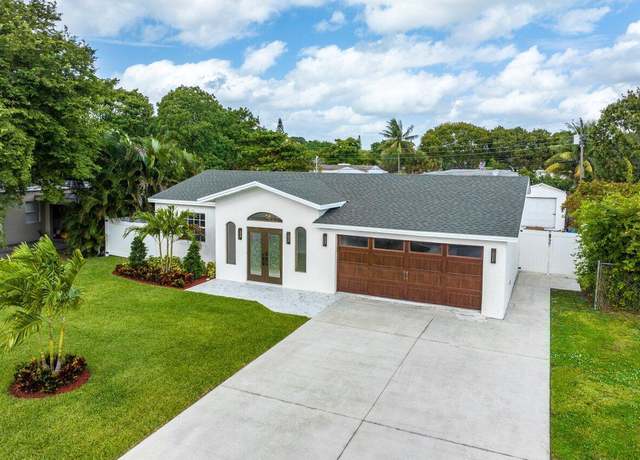 Property at 311 Gulfstream Dr, Delray Beach, FL 33444, 3 beds, 2 baths