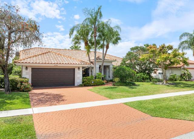 Property at 11241 Island Lakes Ln, Boca Raton, FL 33498, 4 beds, 2.5 baths