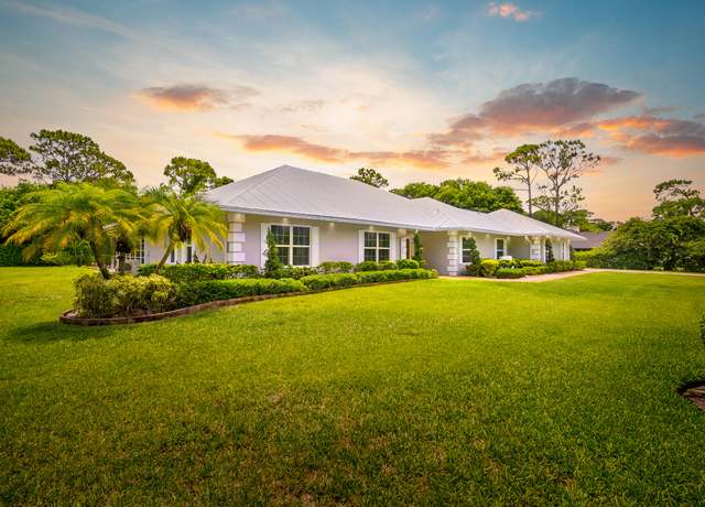 Property at 7903 Plantation Lakes Dr NW, Port Saint Lucie, FL 34986, 4 beds, 3 baths