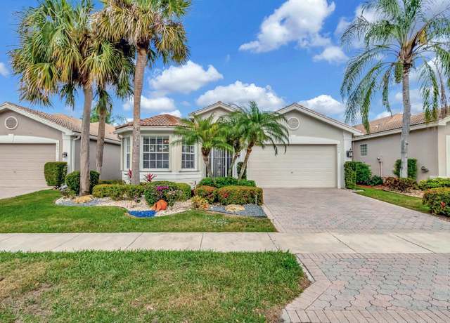 Property at 7077 Bent Menorca Dr, Delray Beach, FL 33446, 3 beds, 2.5 baths