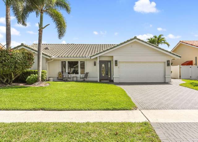 Property at 396 Sandalwood Ln, Boca Raton, FL 33487, 3 beds, 2 baths