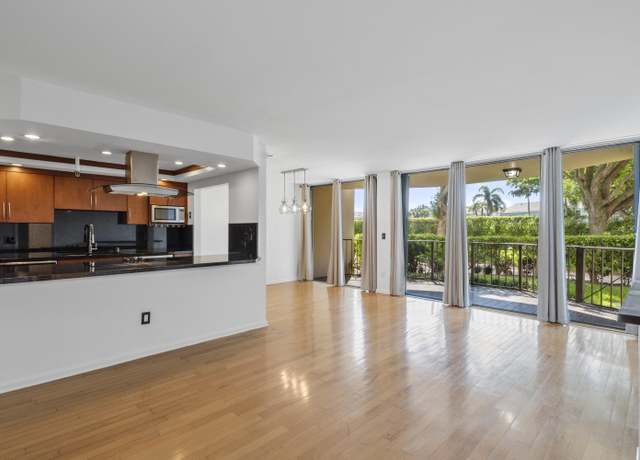 Property at 859 Jeffery St #111, Boca Raton, FL 33487, 1 bed, 1.5 baths