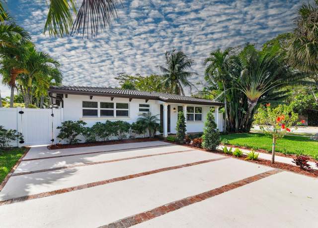 Property at 240 Marlborough Rd, West Palm Beach, FL 33405, 5 beds, 4 baths