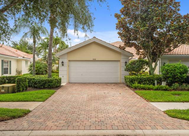Property at 649 Hudson Bay Dr, Palm Beach Gardens, FL 33410, 2 beds, 2 baths