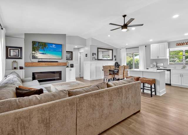 Property at 356 NW Hibiscus St, Port Saint Lucie, FL 34983, 3 beds, 2 baths
