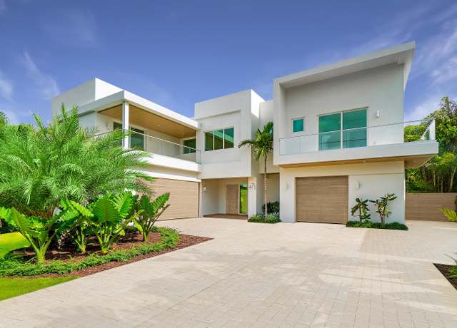 Property at 471 NW 9th St, Boca Raton, FL 33432, 5 beds, 5.5 baths