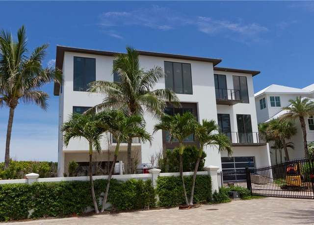 Property at 8120 S Ocean Dr, Jensen Beach, FL 34957, 4 beds, 5.5 baths