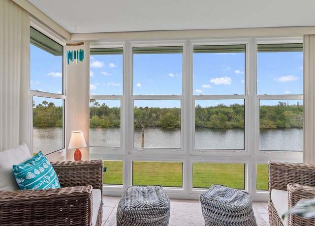 Property at 2800 Indian River Blvd Unit F8, Vero Beach, FL 32960, 1 bed, 1.5 baths