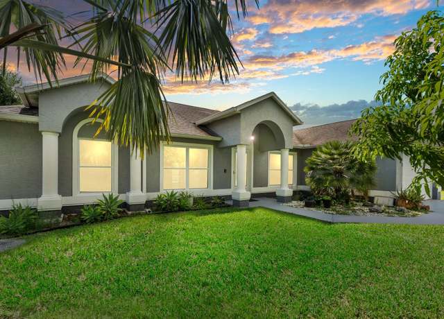 Property at 1901 SW Diamond St, Port Saint Lucie, FL 34953, 4 beds, 2 baths