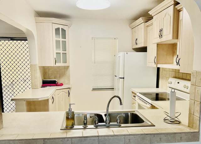 Property at 2302 Sunrise Blvd Unit 3-201, Fort Pierce, FL 34982, 2 beds, 1 bath