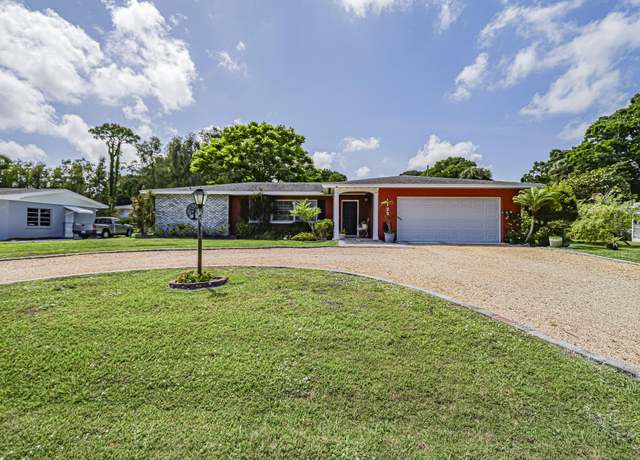 Property at 1125 36th Ave, Vero Beach, FL 32960, 2 beds, 2 baths