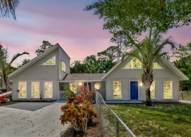 Property at 5404 Sunset Blvd, Fort Pierce, FL 34982, 3 beds, 2.5 baths