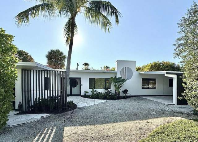 Property at 326 Westminster Rd, West Palm Beach, FL 33405, 4 beds, 3.5 baths
