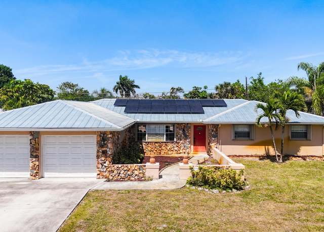 Property at 189 NE Caprona Ave, Port Saint Lucie, FL 34983, 3 beds, 2.5 baths