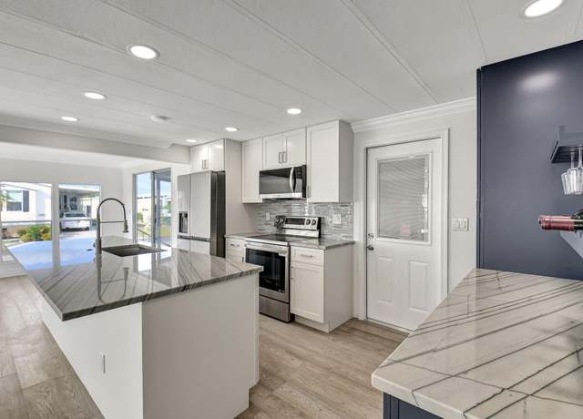 Property at 35001 Cayos Bay, Boynton Beach, FL 33436, 2 beds, 2 baths