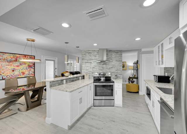 Property at 58 Piedmont B, Delray Beach, FL 33484, 2 beds, 2 baths