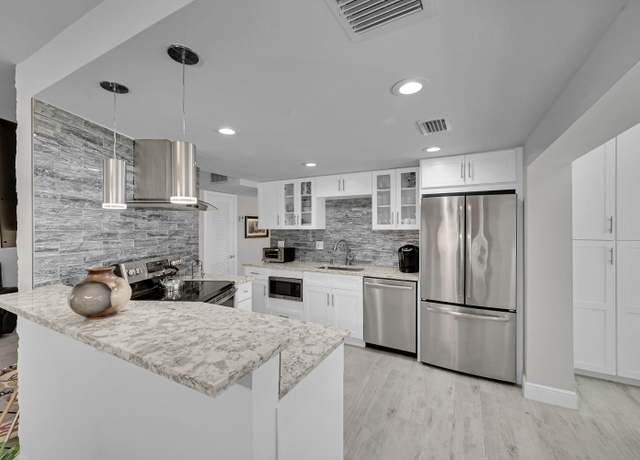 Property at 58 Piedmont B, Delray Beach, FL 33484, 2 beds, 2 baths