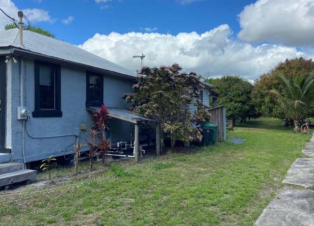 Property at 9570 Orange Ave, Fort Pierce, FL 34945, 2 beds, 1 bath