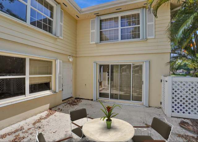 Property at 8155 Chelsea Ct Unit 55a, West Palm Beach, FL 33406, 2 beds, 2.5 baths