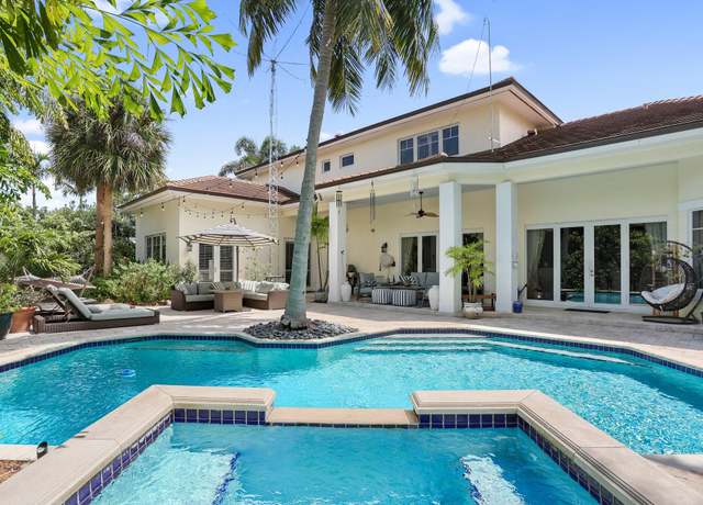 Property at 2409 NE 12th St, Fort Lauderdale, FL 33304, 5 beds, 5.5 baths