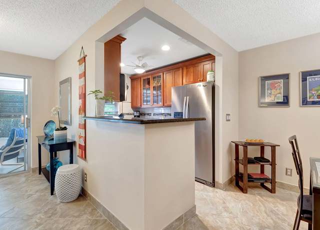 Property at 4530 NW 3rd St Unit C, Delray Beach, FL 33445, 1 bed, 2 baths