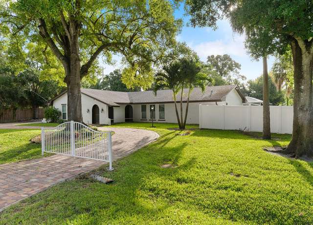 Property at 1546 35th Ave, Vero Beach, FL 32960, 4 beds, 3 baths