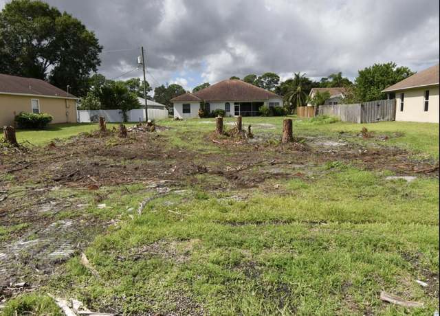 Property at 1822 SE Aires Ln, Port Saint Lucie, FL 34984