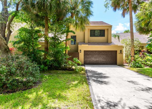 Property at 755 St Albans Dr, Boca Raton, FL 33486, 3 beds, 2.5 baths