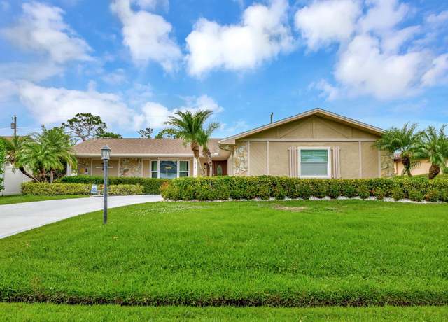 Property at 519 SE Brookside Ter, Port Saint Lucie, FL 34983, 3 beds, 2 baths