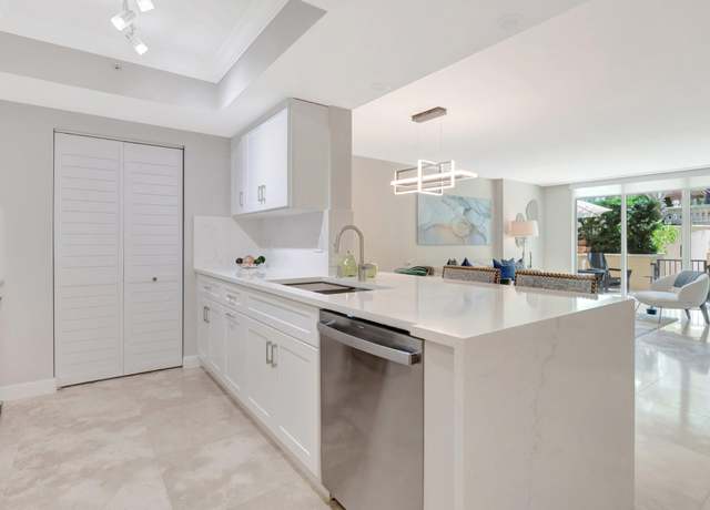 Property at 99 SE Mizner Blvd #636, Boca Raton, FL 33432, 1 bed, 1 bath