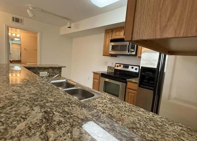 Property at 221 SW Palm Dr #108, Port Saint Lucie, FL 34986, 2 beds, 2 baths