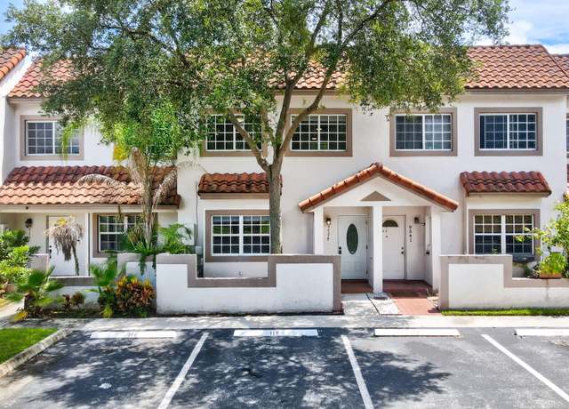 Property at 9539 NW 42nd St, Sunrise, FL 33351, 3 beds, 2.5 baths