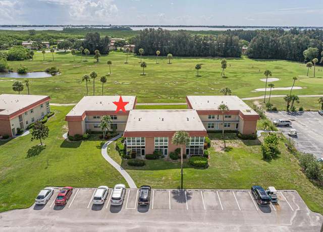Property at 55 Woodland Dr #206, Vero Beach, FL 32962, 2 beds, 2 baths