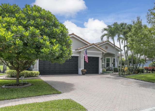 Property at 2640 SW Bear Paw Trl, Palm City, FL 34990, 4 beds, 2.5 baths