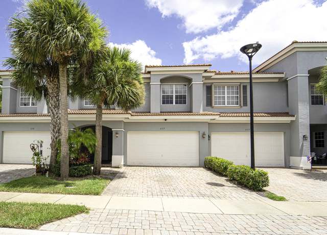 Property at 2177 SW Cape Cod Dr, Port Saint Lucie, FL 34953, 3 beds, 2.5 baths