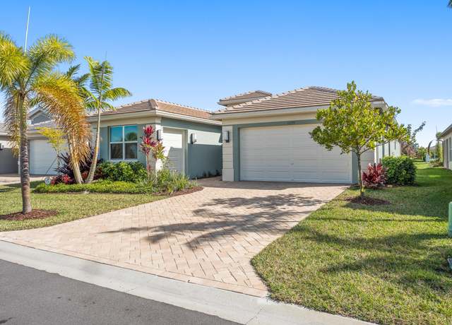 Property at 11797 SW Coral Cove Pkwy, Port Saint Lucie, FL 34987, 4 beds, 3 baths