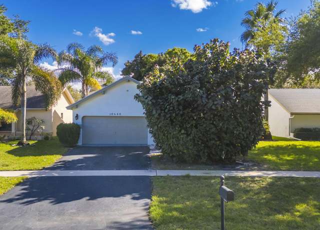 Property at 10640 180th Pl S, Boca Raton, FL 33498, 2 beds, 2 baths