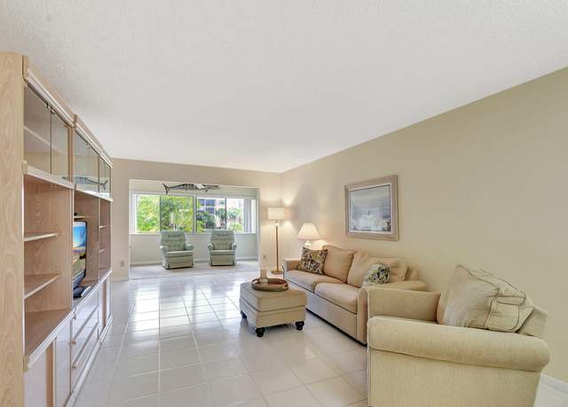 Property at 3178 Via Poinciana #216, Lake Worth, FL 33467, 2 beds, 2 baths