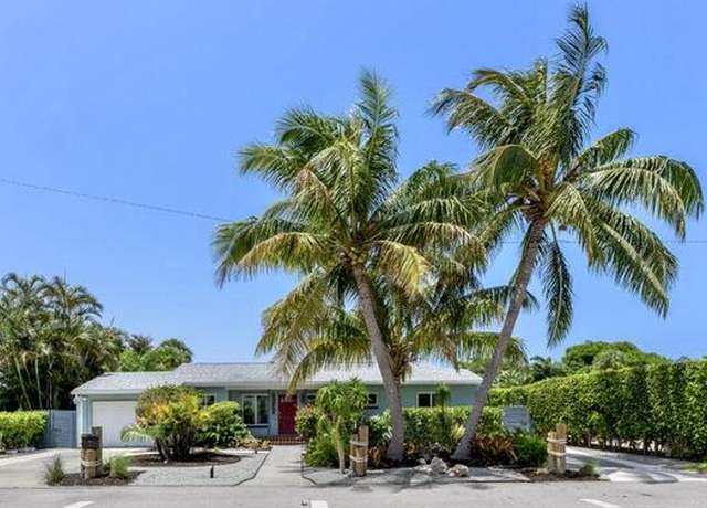 Property at 164 Bryn Mawr Dr, Lake Worth Beach, FL 33460, 4 beds, 4 baths