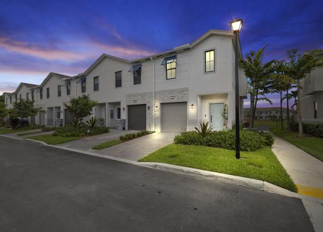 Property at 353 NW 8th Ct, Pompano Beach, FL 33060, 3 beds, 2.5 baths