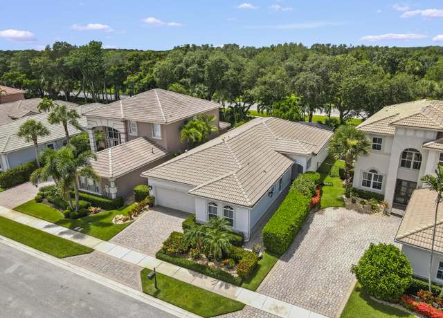 Property at 195 Via Condado Way, Palm Beach Gardens, FL 33418, 4 beds, 2.5 baths