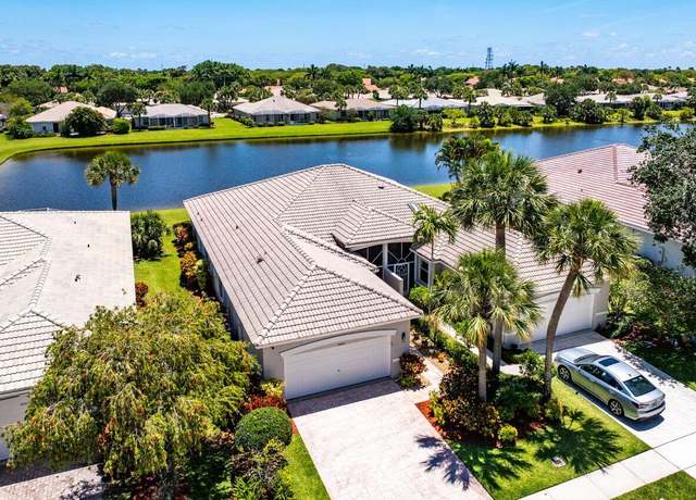Property at 10601 Royal Caribbean Cir, Boynton Beach, FL 33437, 3 beds, 2 baths